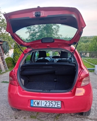 Toyota Yaris cena 8000 przebieg: 250034, rok produkcji 2006 z Wieliczka małe 172